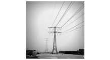Kismihok，“电力线”，照片，2012年。创意共享许可。